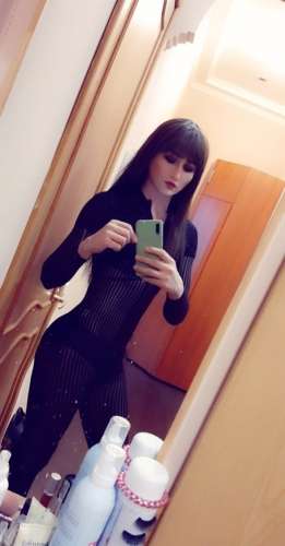 Карина (21 year) (Photo!) gets acquainted with a man (#4886992)