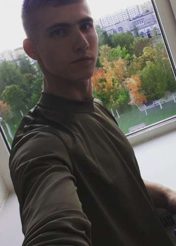 Олег (21 год) (Фото!) предлагает мужской эскорт, массаж или другие услуги (№5184957)