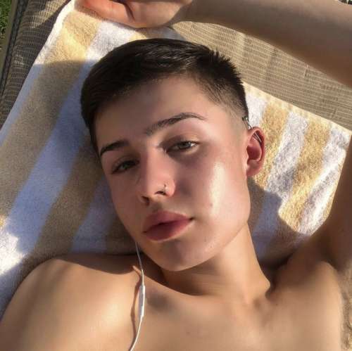Андрей (21 year) (Photo!) offer escort, massage or other services (#5256325)