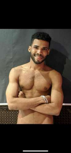 Лео чернокожий (24 года) (Фото!) предлагает мужской эскорт, массаж или другие услуги (№5455901)