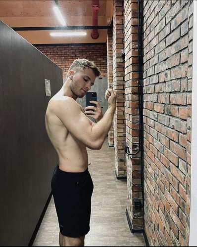 Вячеслав (26 лет) (Фото!) предлагает эскорт, массаж или другие услуги (№5589424)