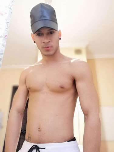 Хосе дани (23 года) (Фото!) предлагает мужской эскорт, массаж или другие услуги (№5753258)