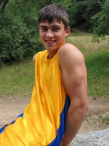 Яков (25 лет) (Фото!) предлагает мужской эскорт, массаж или другие услуги (№5757169)