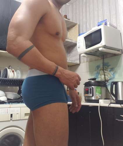 Alexander (30 years) (Photo!) offering male escort, massage or other services (#6740894)