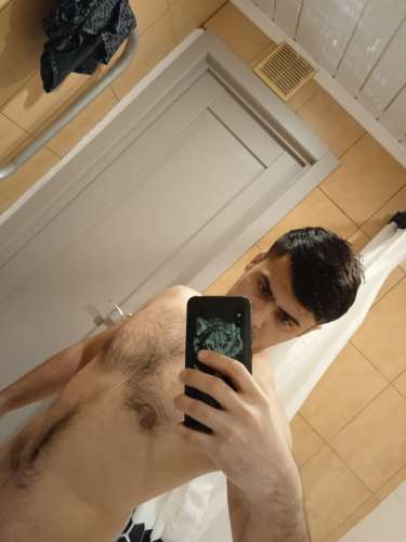 Амир (25 years) (Photo!) offering male escort, massage or other services (#6823455)