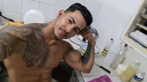 Marlon (24 years) (Photo!) offering male escort, massage or other services (#6858325)