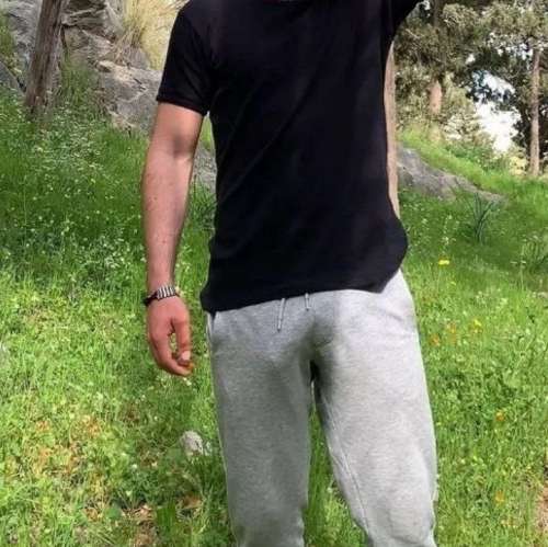 Ахмед (25 лет) (Фото!) предлагает мужской эскорт, массаж или другие услуги (№6996556)