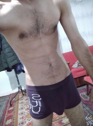 Амир (21 год) (Фото!) предлагает мужской эскорт, массаж или другие услуги (№6997597)
