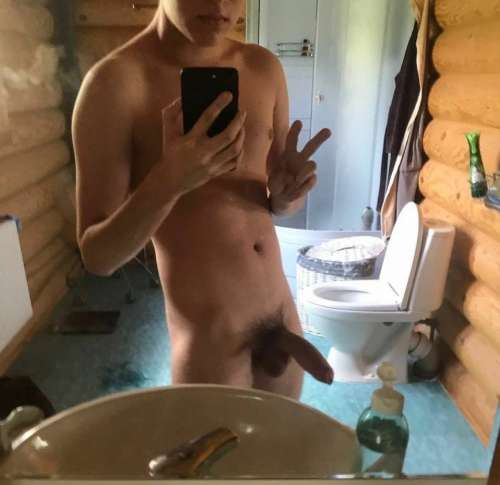 Вадим (20 лет) (Фото!) предлагает мужской эскорт, массаж или другие услуги (№7101889)