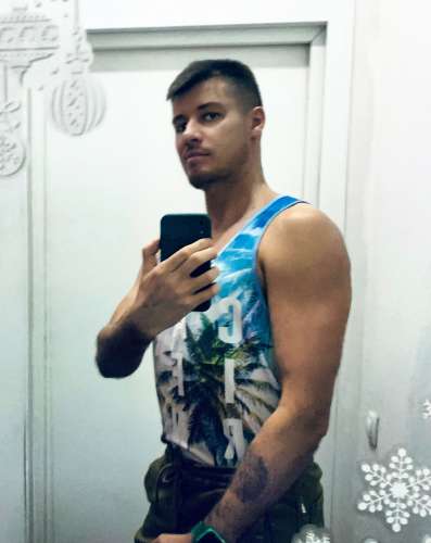 Ром (28 лет) (Фото!) предлагает мужской эскорт, массаж или другие услуги (№7141413)