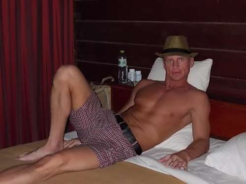 андрей (37 years) (Photo!) offering male escort, massage or other services (#7232162)