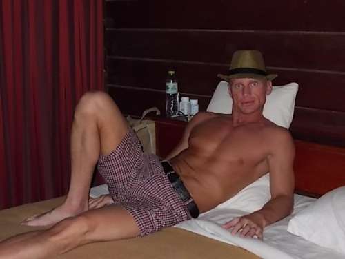 андрей (37 years) (Photo!) offering male escort, massage or other services (#7294085)