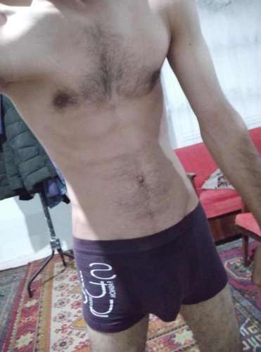 Амир (23 года) (Фото!) предлагает мужской эскорт, массаж или другие услуги (№7295944)