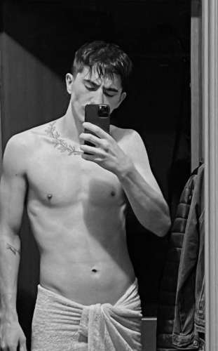 G-Eazy (23 years) (Photo!) offering male escort, massage or other services (#7298736)