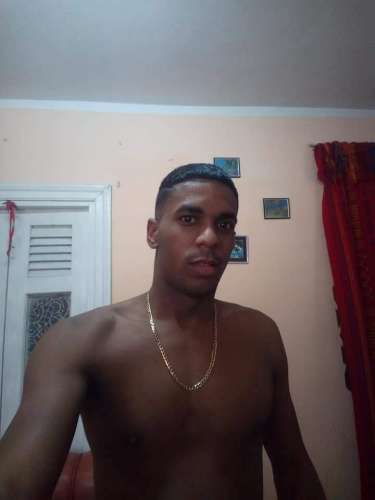 Reynier (28 years) (Photo!) offering male escort, massage or other services (#7332451)