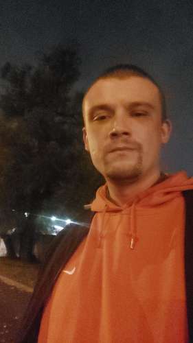 Артем Николаев (27 лет) (Фото!) познакомится с мужчиной (№7391188)