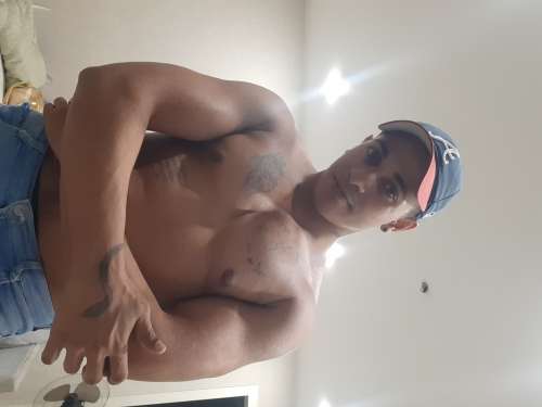 Daniel (25 years) (Photo!) offering male escort, massage or other services (#7455138)
