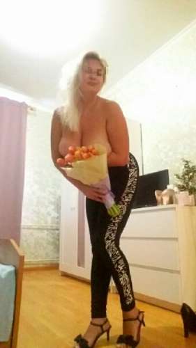 Валя89168255852 (35 years) (Photo!) offer escort, massage or other services (#7462447)