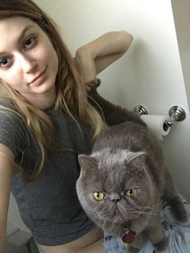 ебливая кошка (23 years) (Photo!) gets acquainted with a man for sex (#7604747)